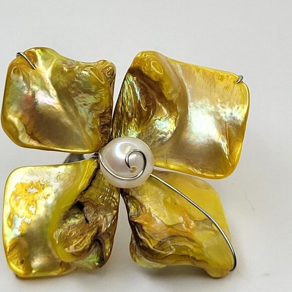 Yellow Genuine Pearl Bead Ring Asymmetric Flower Adjustable Band Ring - Picture 2 of 11